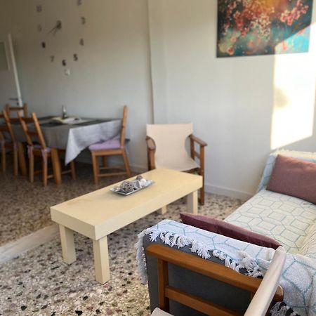Athens Riviera: 2 Bed / 3' Walk From The Beach Agia Marina  Bagian luar foto