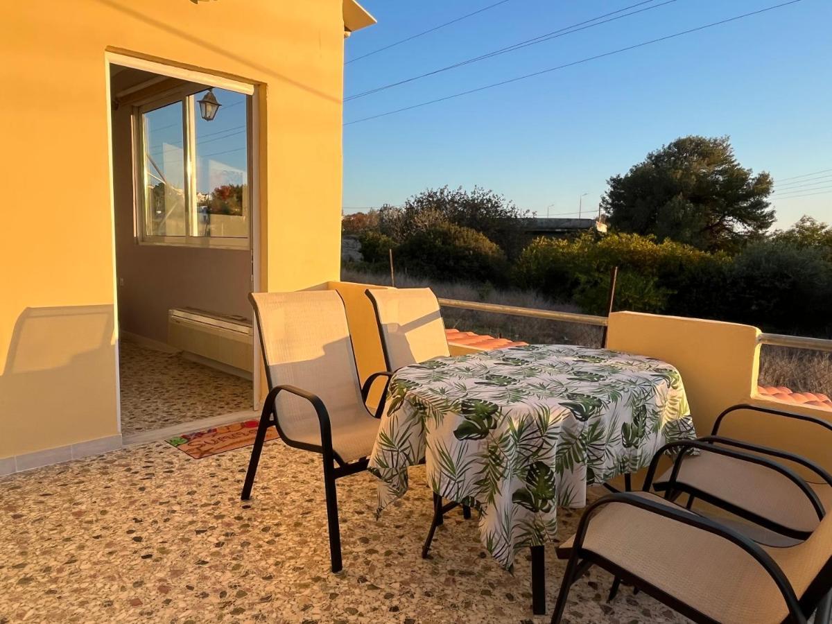 Athens Riviera: 2 Bed / 3' Walk From The Beach Agia Marina  Bagian luar foto