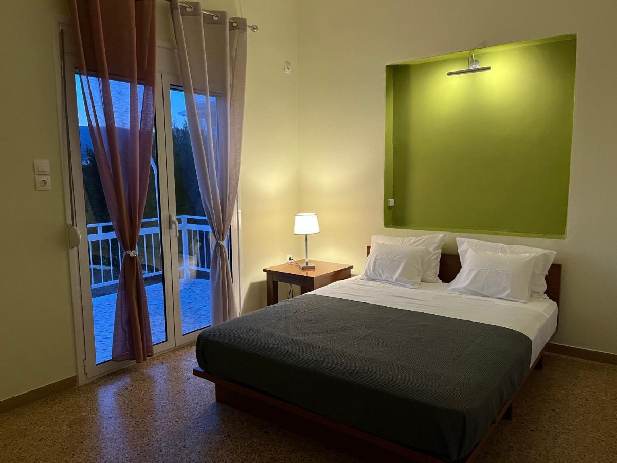 Athens Riviera: 2 Bed / 3' Walk From The Beach Agia Marina  Bagian luar foto