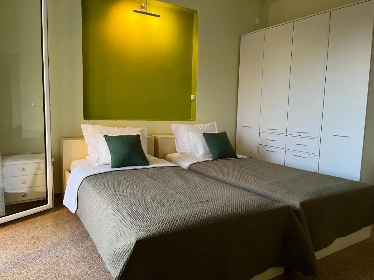 Athens Riviera: 2 Bed / 3' Walk From The Beach Agia Marina  Bagian luar foto
