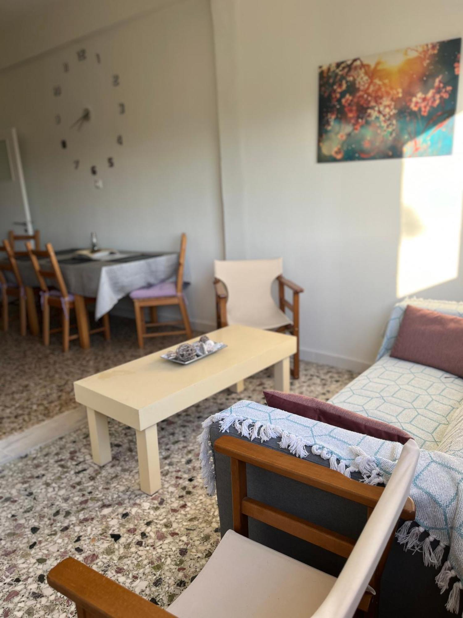 Athens Riviera: 2 Bed / 3' Walk From The Beach Agia Marina  Bagian luar foto