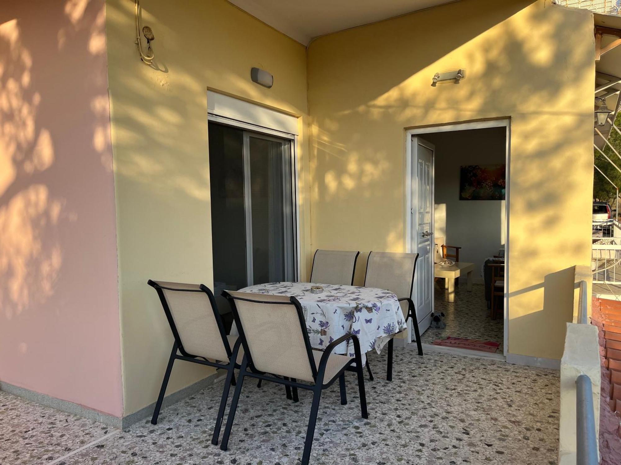 Athens Riviera: 2 Bed / 3' Walk From The Beach Agia Marina  Bagian luar foto