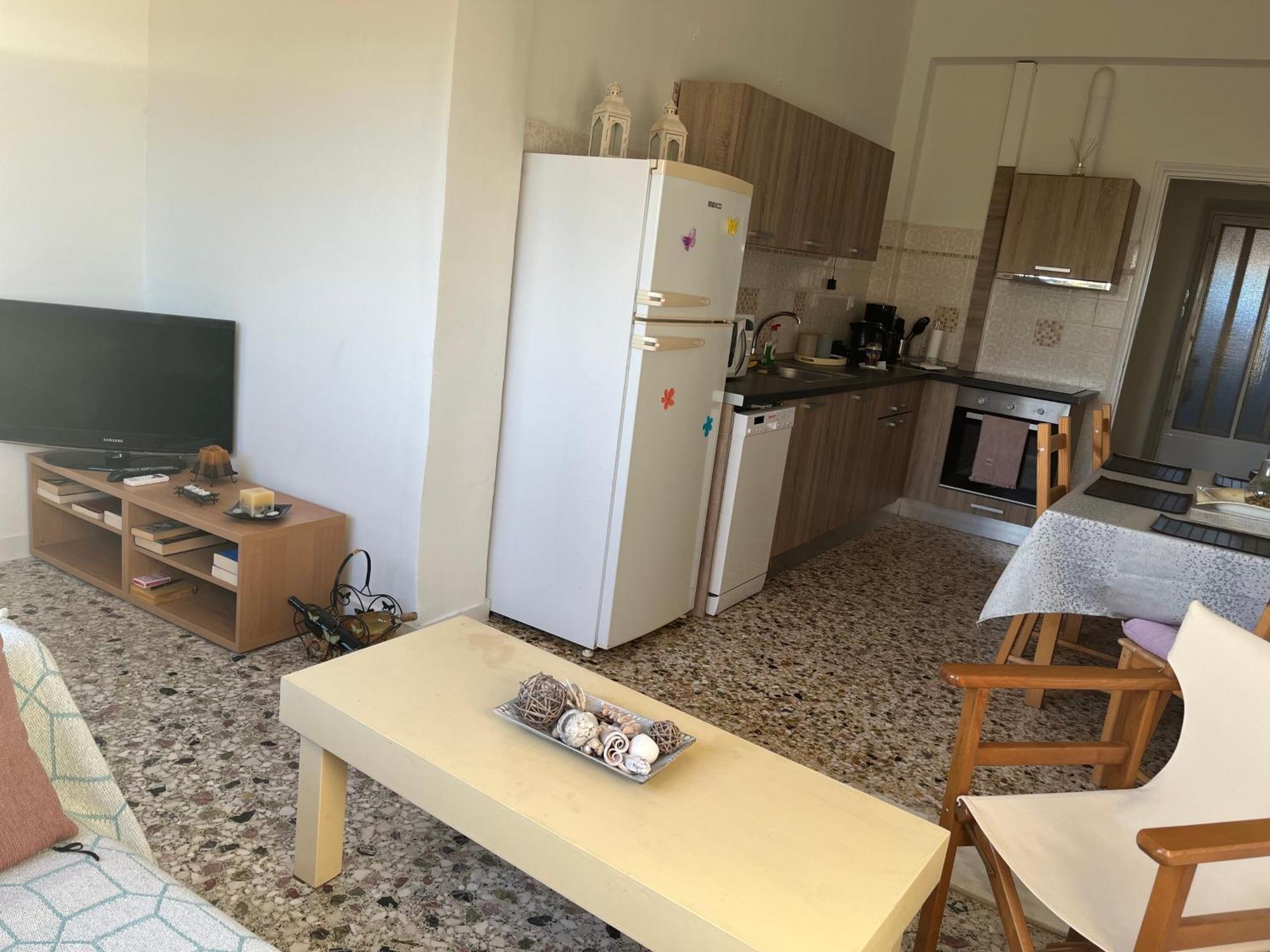 Athens Riviera: 2 Bed / 3' Walk From The Beach Agia Marina  Bagian luar foto